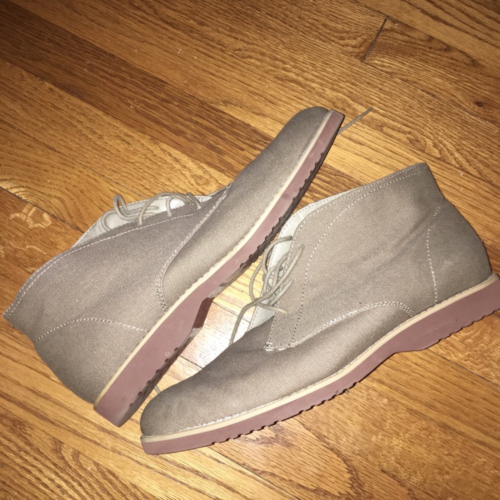 Canvas Chukkas